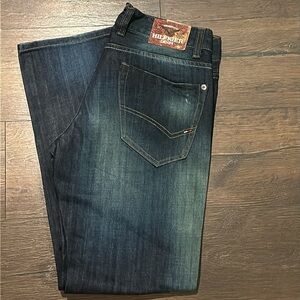 New Tommy Hilfiger denim Rogar Missouri vintage regular distress dark wash jeans